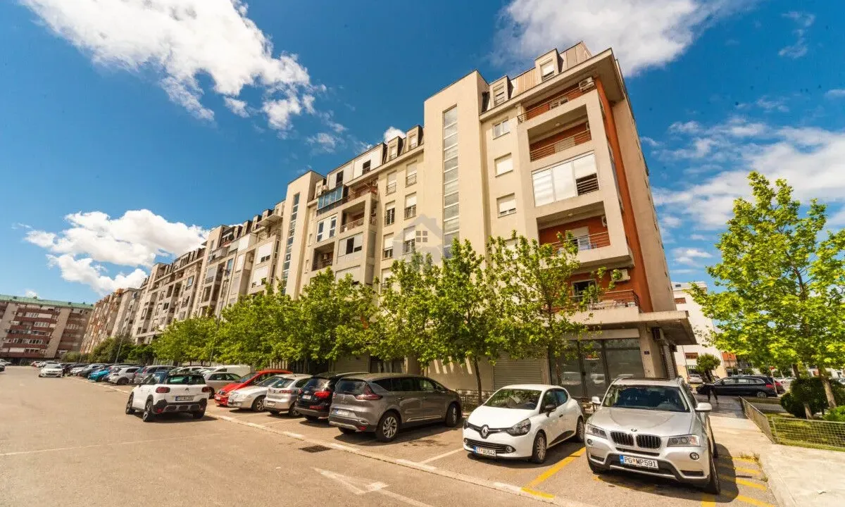 Prodaja, jednosoban stan, 48m², Stari Aerodrom, Podgorica