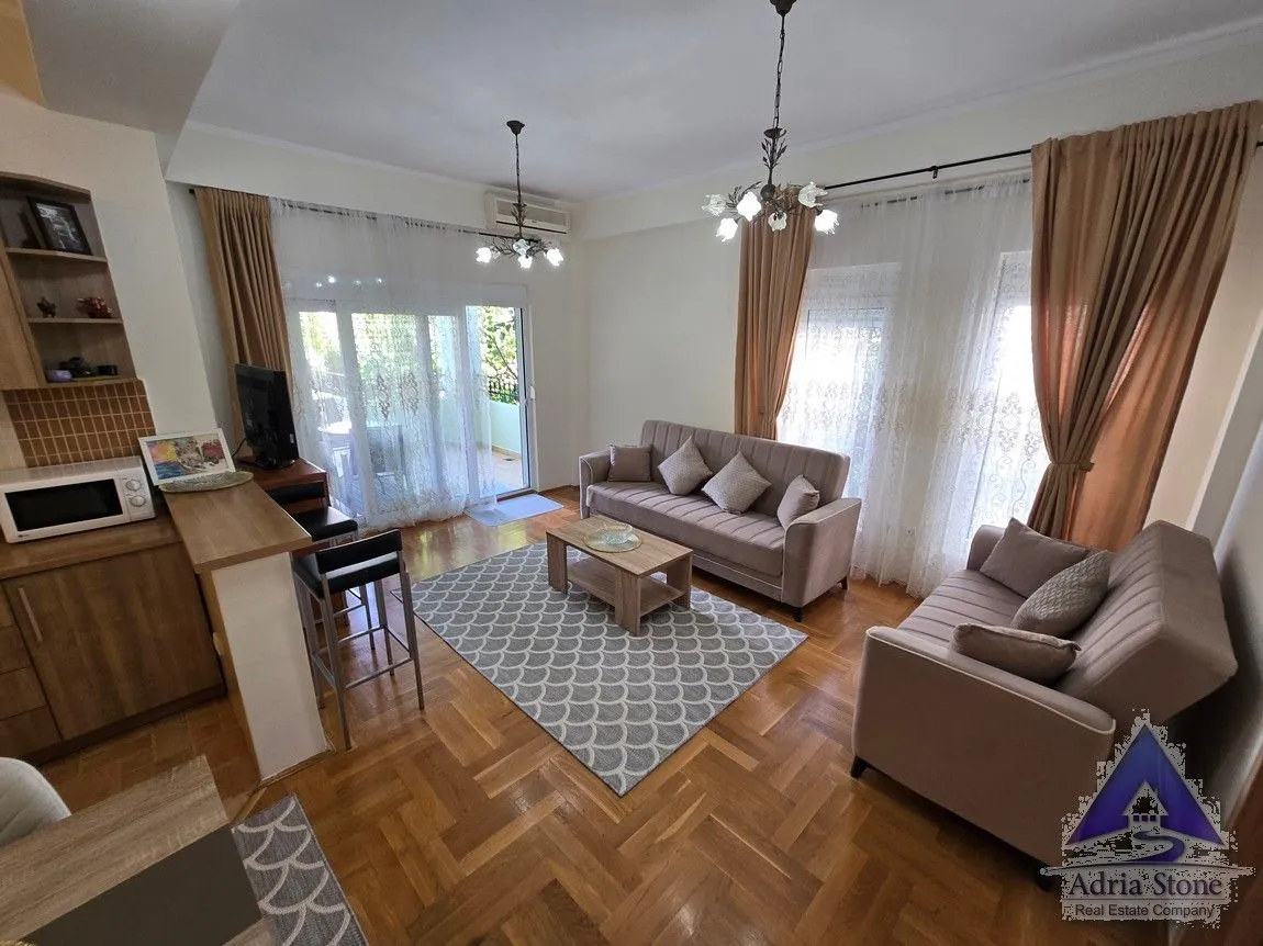 Prodaja, dvosoban stan, 64m², Podmaine, Budva