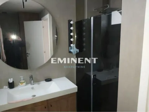 Izdavanje, četvorosoban stan, 154m², Vračar Hram, Vračar Sve Podlokacije - image 8