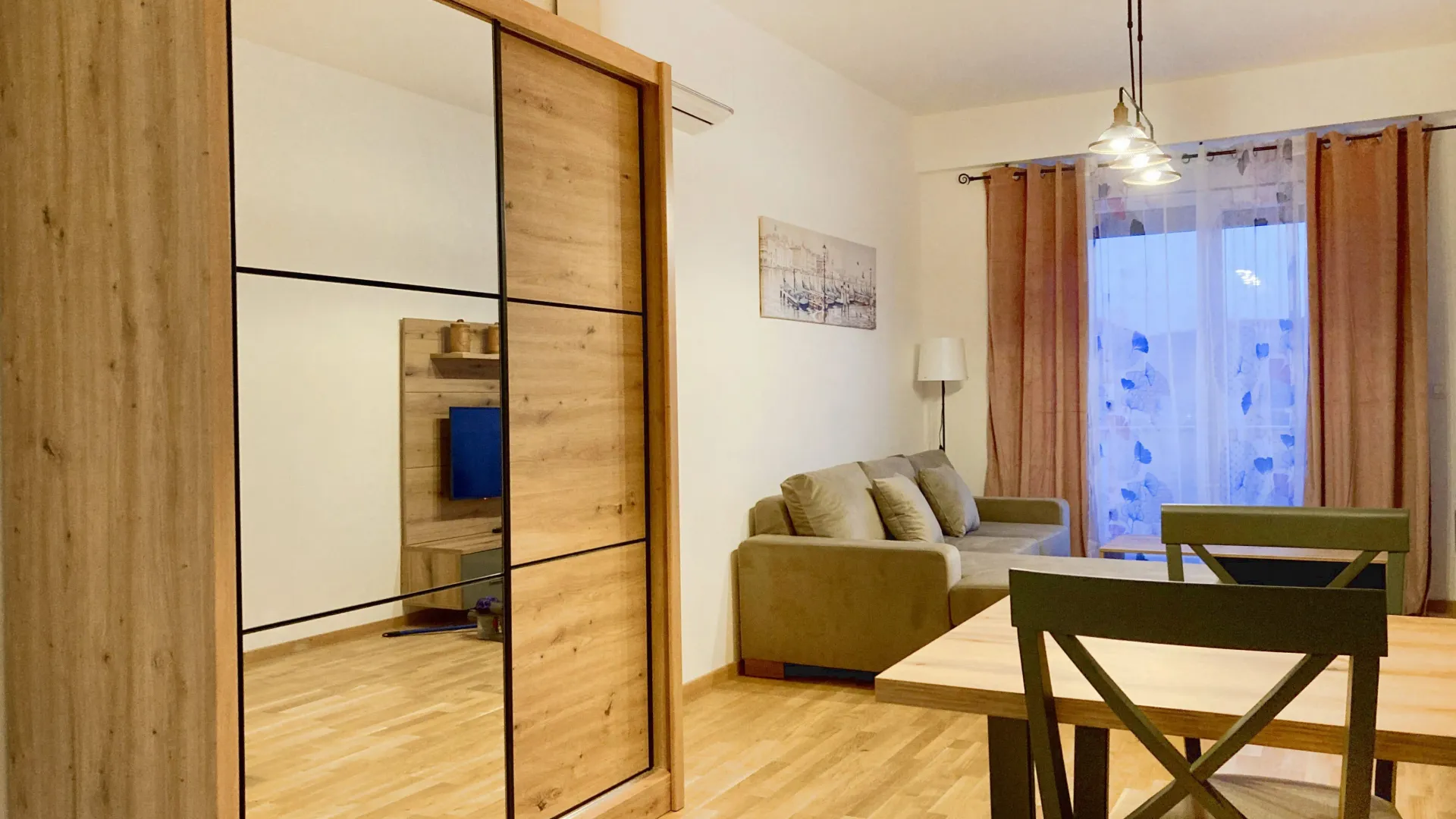 Prodaja, jednosoban stan, 46m², Centar, Bar