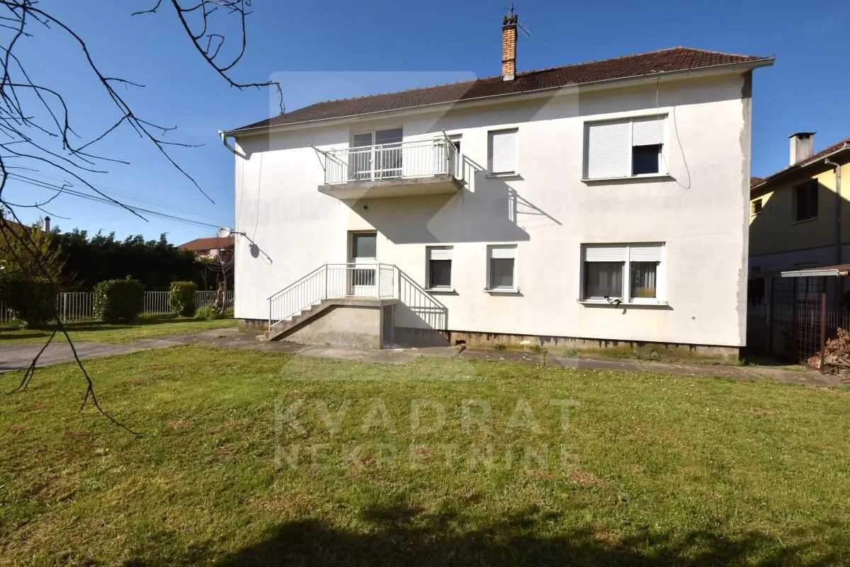Prodaja, kuća, 243m², Masline, Podgorica