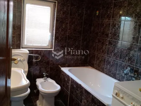 Izdavanje, jednosoban stan, 60m², Stari Aerodrom, Podgorica - image 7