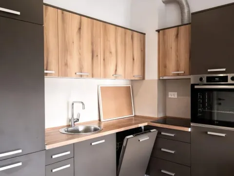 Rent, two bedroom apartment, 66m², Vezirov Most, Podgorica - image 5