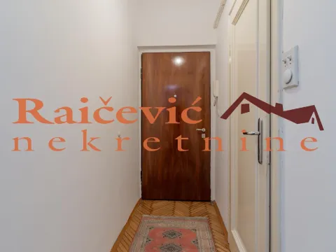 Izdavanje, dvosoban stan, 60m², Centar, Stara Pazova - image 13