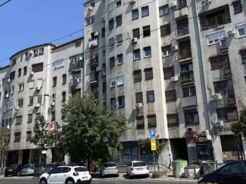 Prodaja, poslovni prostor, 43m², Palata Pravde, Beograd - image 2