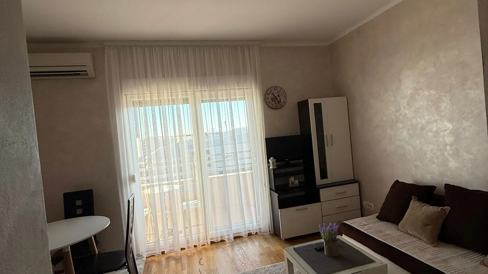 Rent, studio apartment, 30m², City Kvart, Podgorica