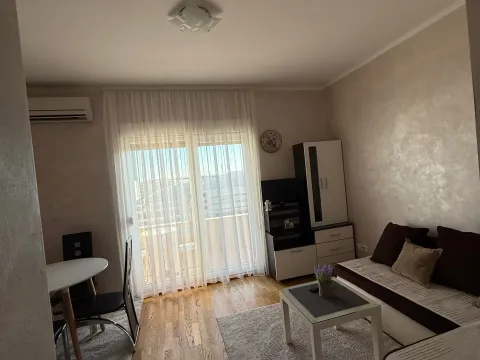Rent, studio apartment, 30m², City Kvart, Podgorica - image 6