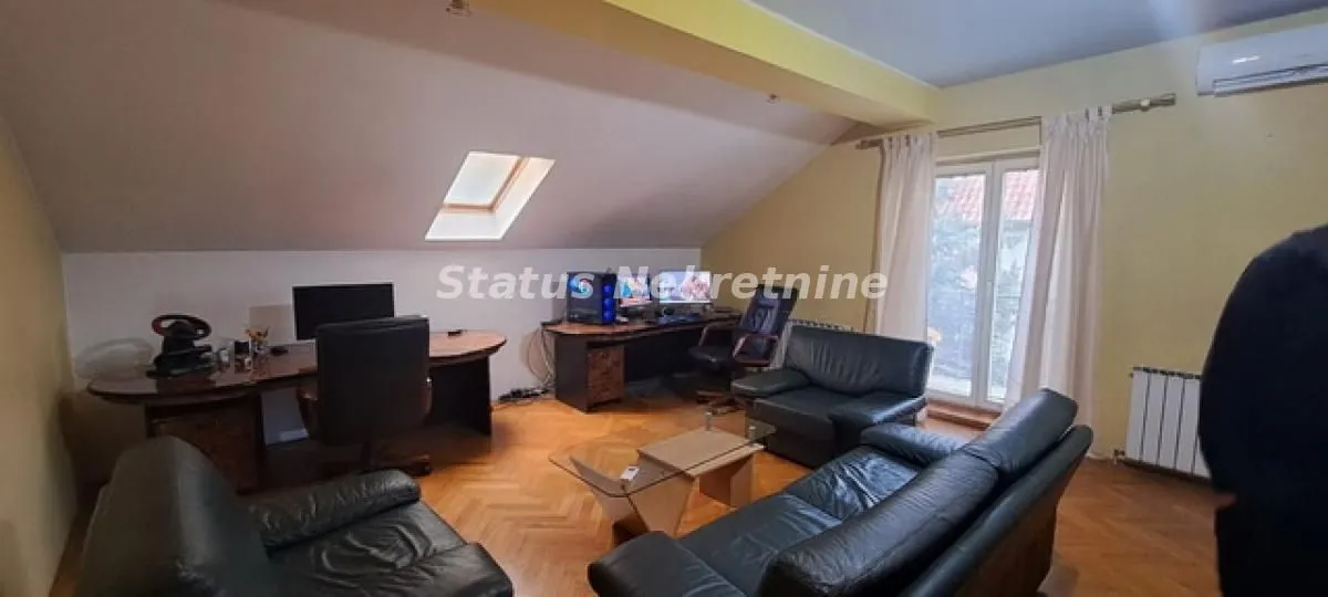 Prodaja, kuća, 348m², Petrovaradin, Novi Sad