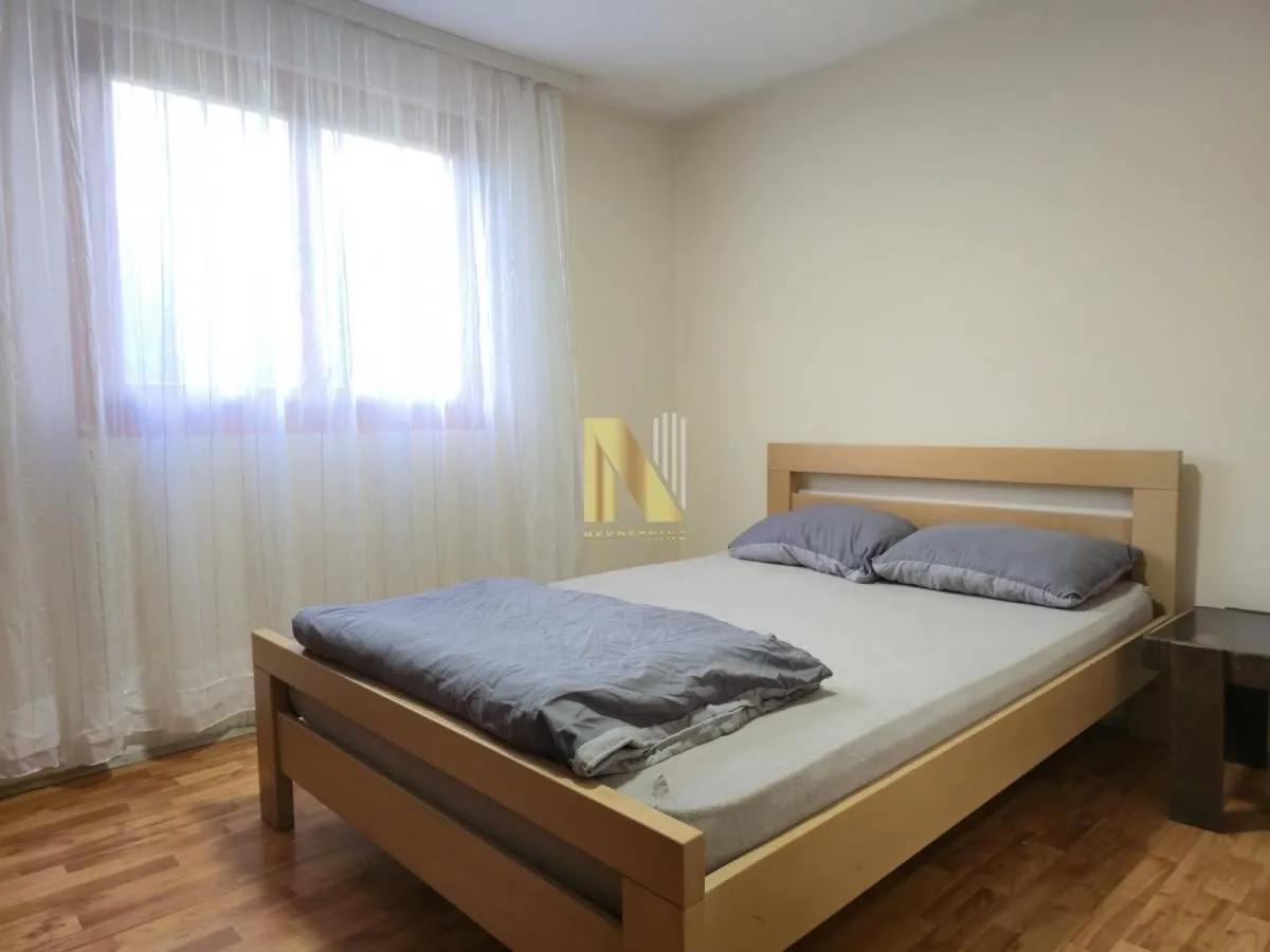Izdavanje, kuća, 100m², Inđija, Srbija