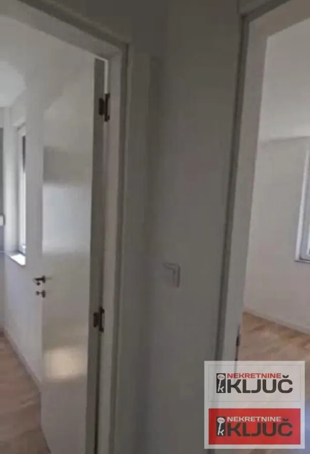 Prodaja, četvorosoban stan, 200m², Sremska Kamenica, Petrovaradin