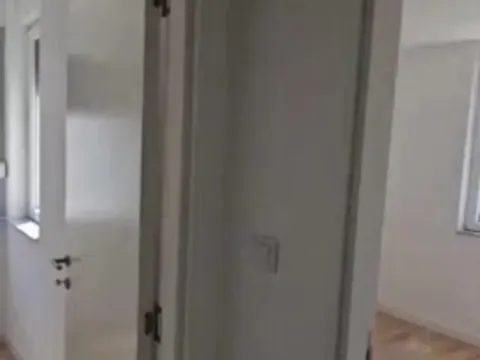 Prodaja, četvorosoban stan, 200m², Sremska Kamenica, Petrovaradin - image 14