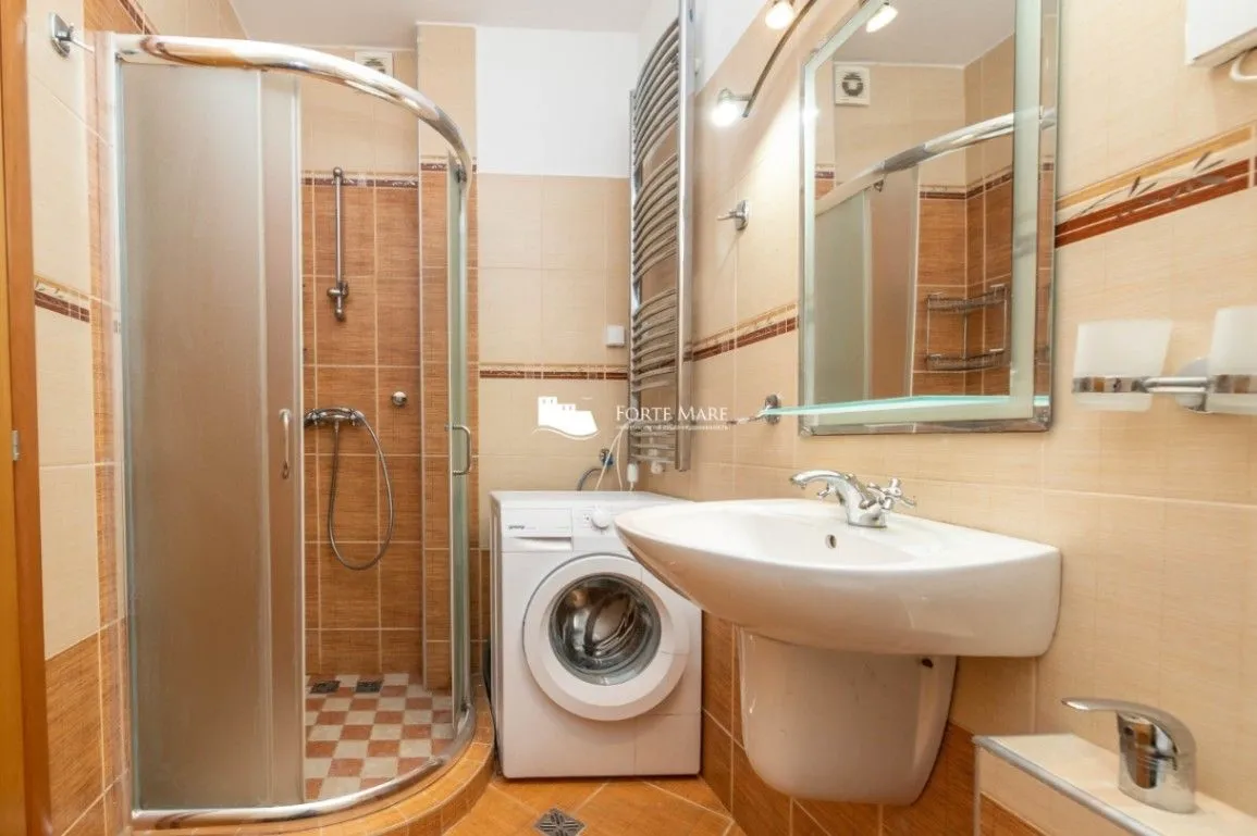 Prodaja, trosoban stan, 107m², Đenovići, Herceg Novi