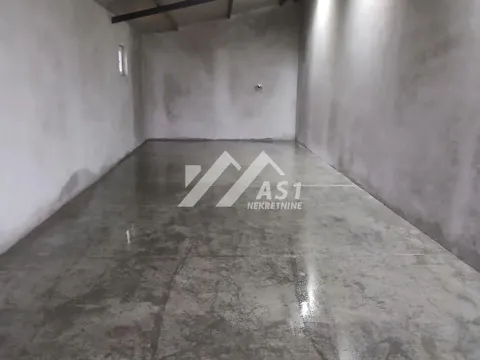 Rent, office space, 250m², Žabalj, Srbija - image 5