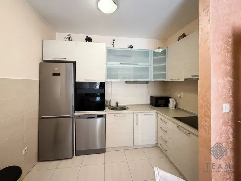 Izdavanje, dvosoban stan, 65m², Blok 6, Podgorica - image 5