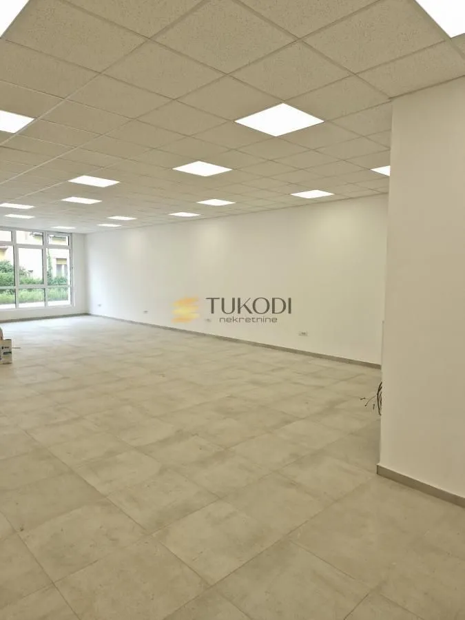 Rent, office space, 930m², Telep, Novi Sad Sve Podlokacije