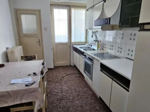 Sale, three bedroom apartment, 78m², Sajmište, Novi Sad - image 4