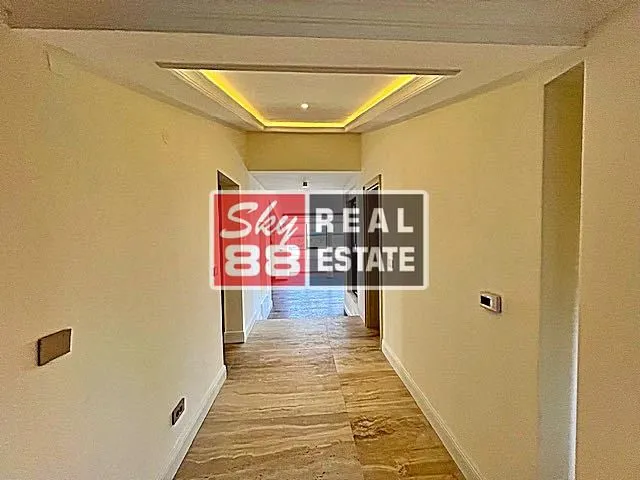 Rent, four bedroom apartment, 173m², Senjak, Beograd