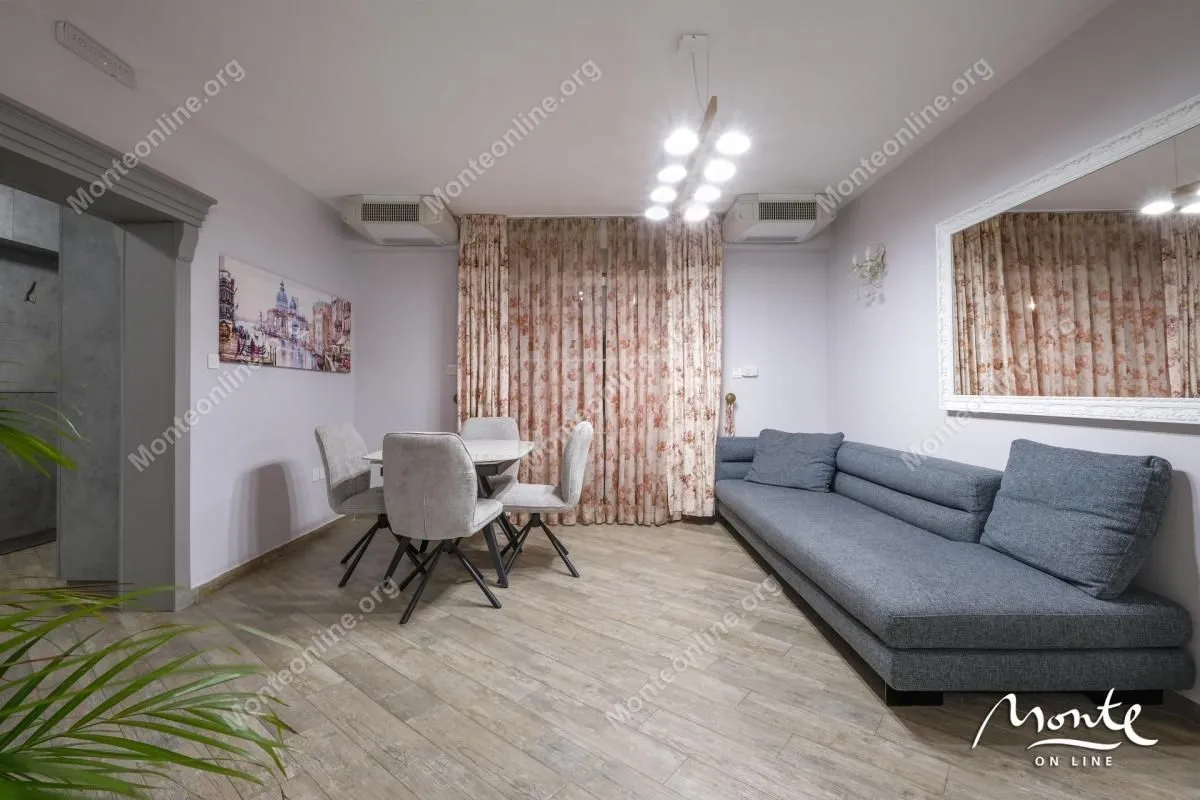 Prodaja, kuća, 198m², Tivat, Crna Gora