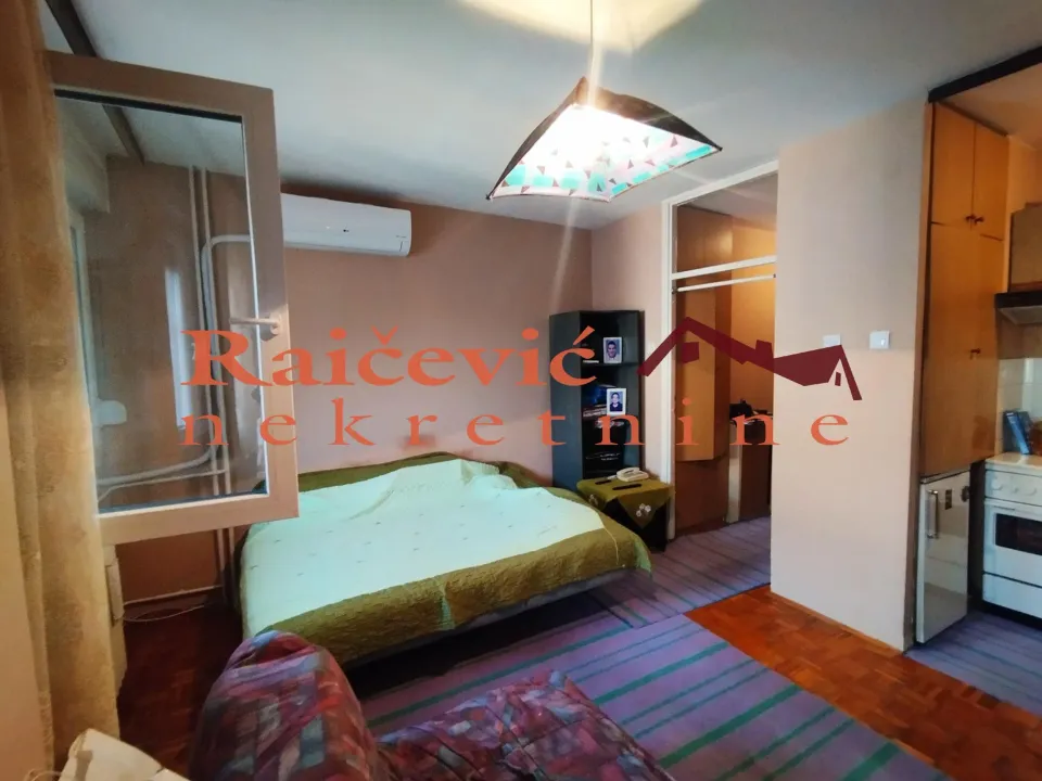 Sale, one bedroom apartment, 28m², Stari Grad, Beograd