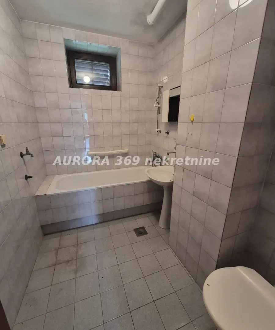Prodaja, kuća, 294m², Ruma, Srbija
