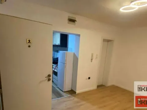 Prodaja, garsonjera, 26m², Centar, Novi Sad - image 7