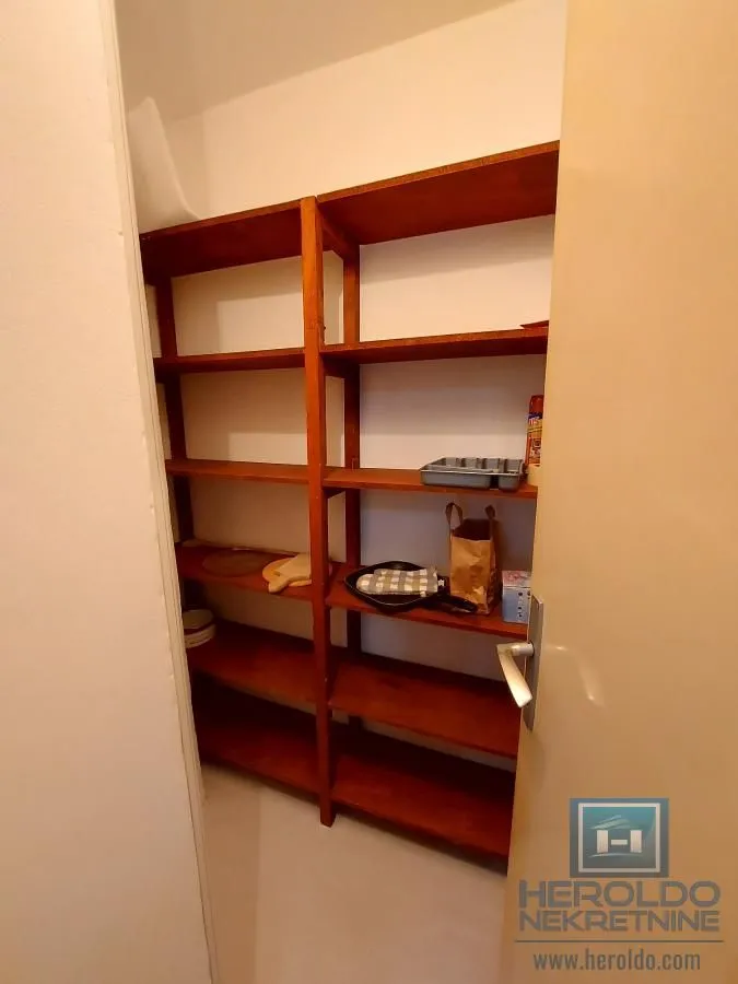 Izdavanje, dvosoban stan, 35m², Tabane, Jagodina