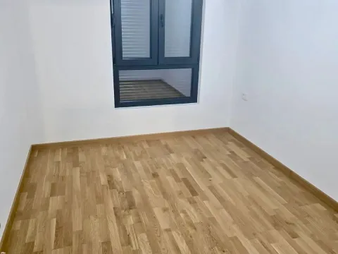 Rent, one bedroom apartment, 40m², Tološi, Podgorica - image 6