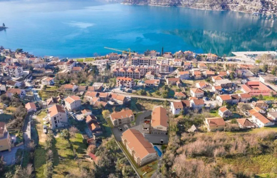 Prodaja, jednosoban stan, 59m², Risan, Kotor