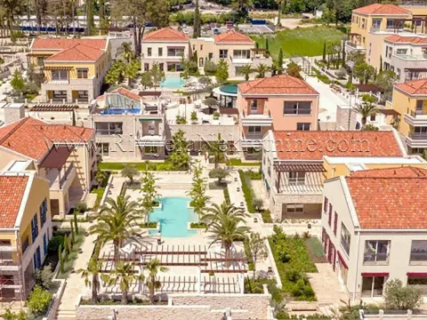 Prodaja, jednosoban stan, 88m², Kumbor, Herceg Novi - image 13