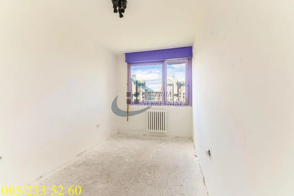 Prodaja, trosoban stan, 77m², Banjica, Voždovac Sve Podlokacije