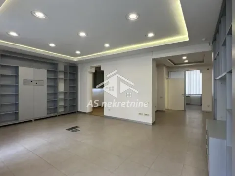 Izdavanje, stan, 223m², Kalenić Pijaca, Vračar Sve Podlokacije - image 12