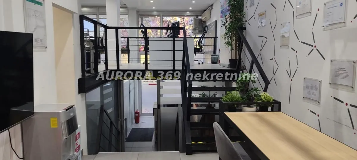 Sale, office space, 274m², Grbavica, Novi Sad Sve Podlokacije