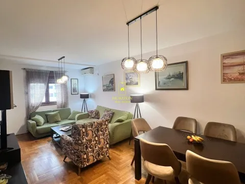 Prodaja, dvosoban stan, 70m², Stari Aerodrom, Podgorica - image 5