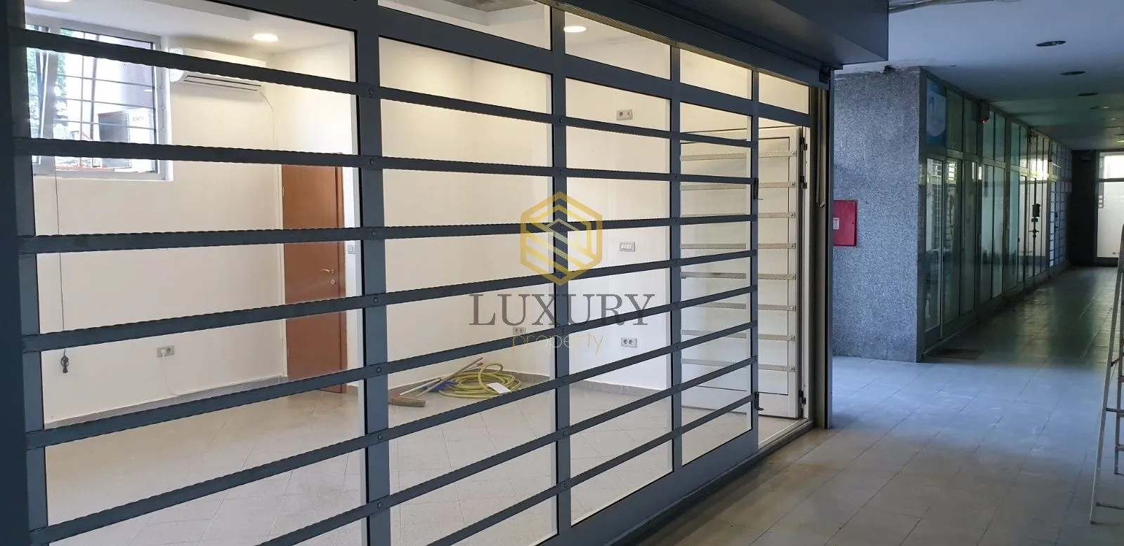 Rent, office space, 24m², Pobrežje, Podgorica