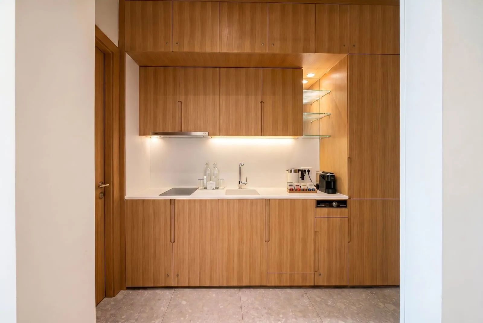 Prodaja, jednosoban stan, 47m², Tivat, Crna Gora
