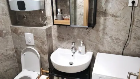 Izdavanje, jednosoban stan, 55m², Ljubović, Podgorica - image 6
