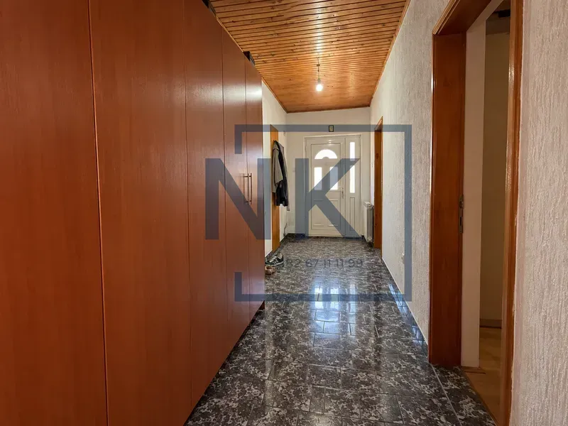 Izdavanje, dvosoban stan, 72m², Kruševac, Podgorica