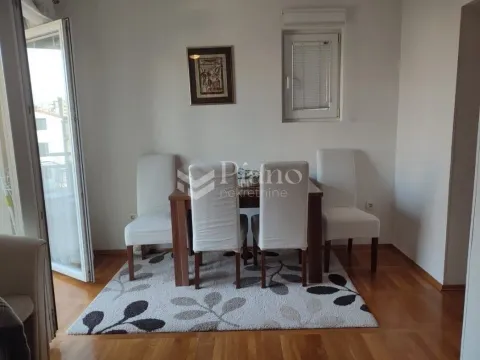 Rent, one bedroom apartment, 52m², Blok 9, Podgorica - image 3