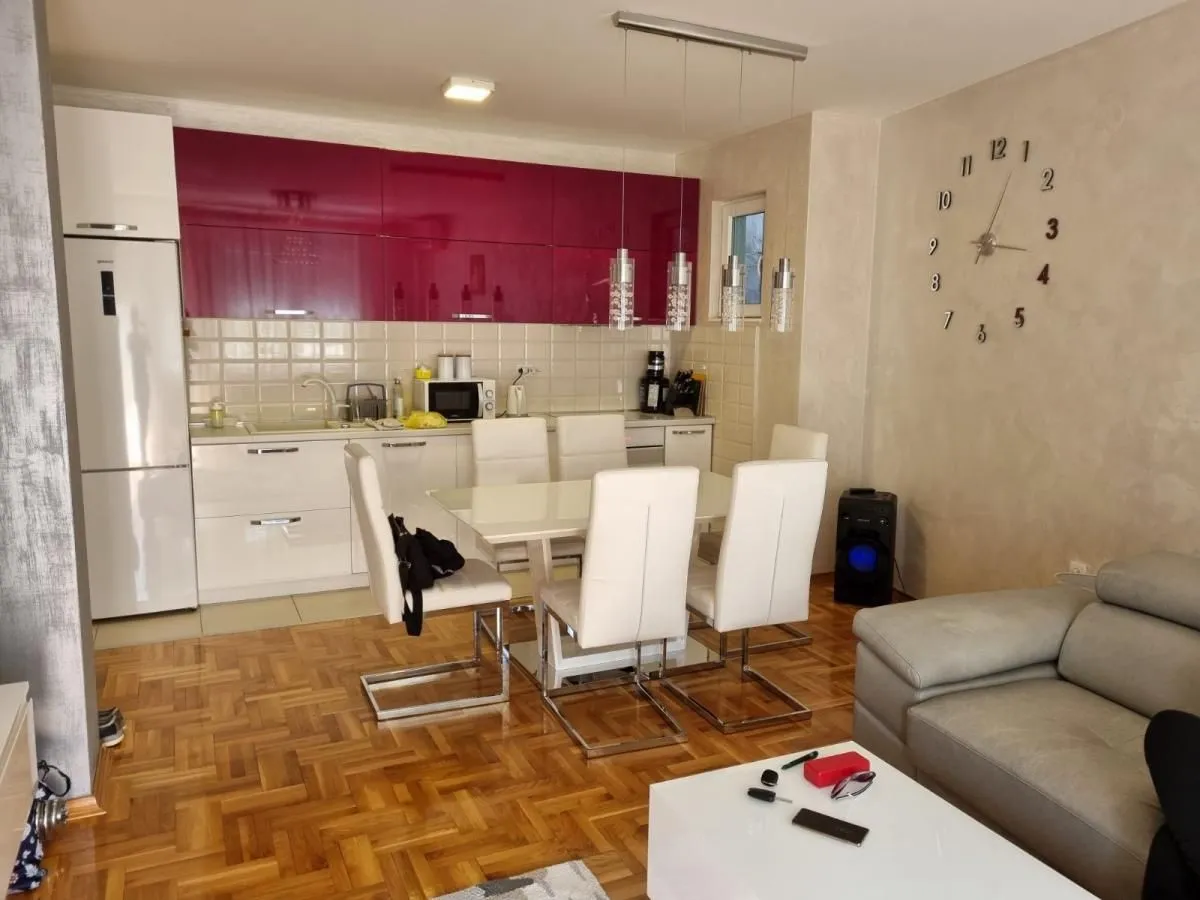 Prodaja, dvosoban stan, 66m², Nova Detelinara, Novi Sad Sve Podlokacije