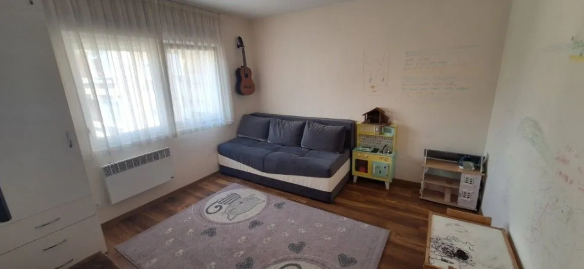 Prodaja, trosoban stan, 89m², Centar, Podgorica
