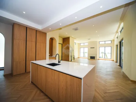 Izdavanje, kuća, 350m², Tuzi, Podgorica - image 15