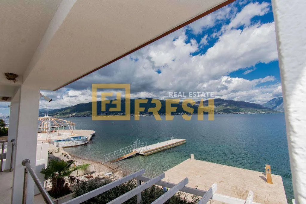 Prodaja, kuća, 300m², Tivat, Crna Gora