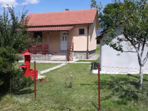 Prodaja, zemljište, 2550m2, Ćurilac, Danilovgrad Prodaja, zemljište, 2550m2, Ćurilac, Danilovgrad