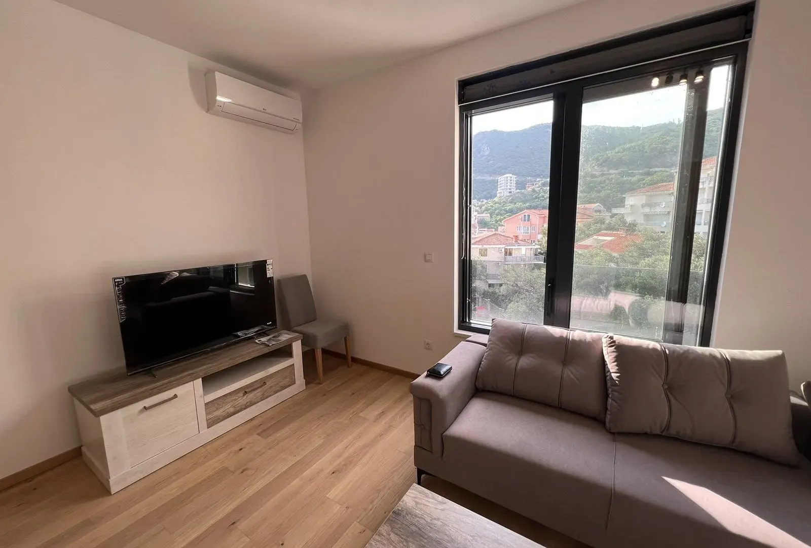 Sale, two bedroom apartment, 65m², Bečići, Budva