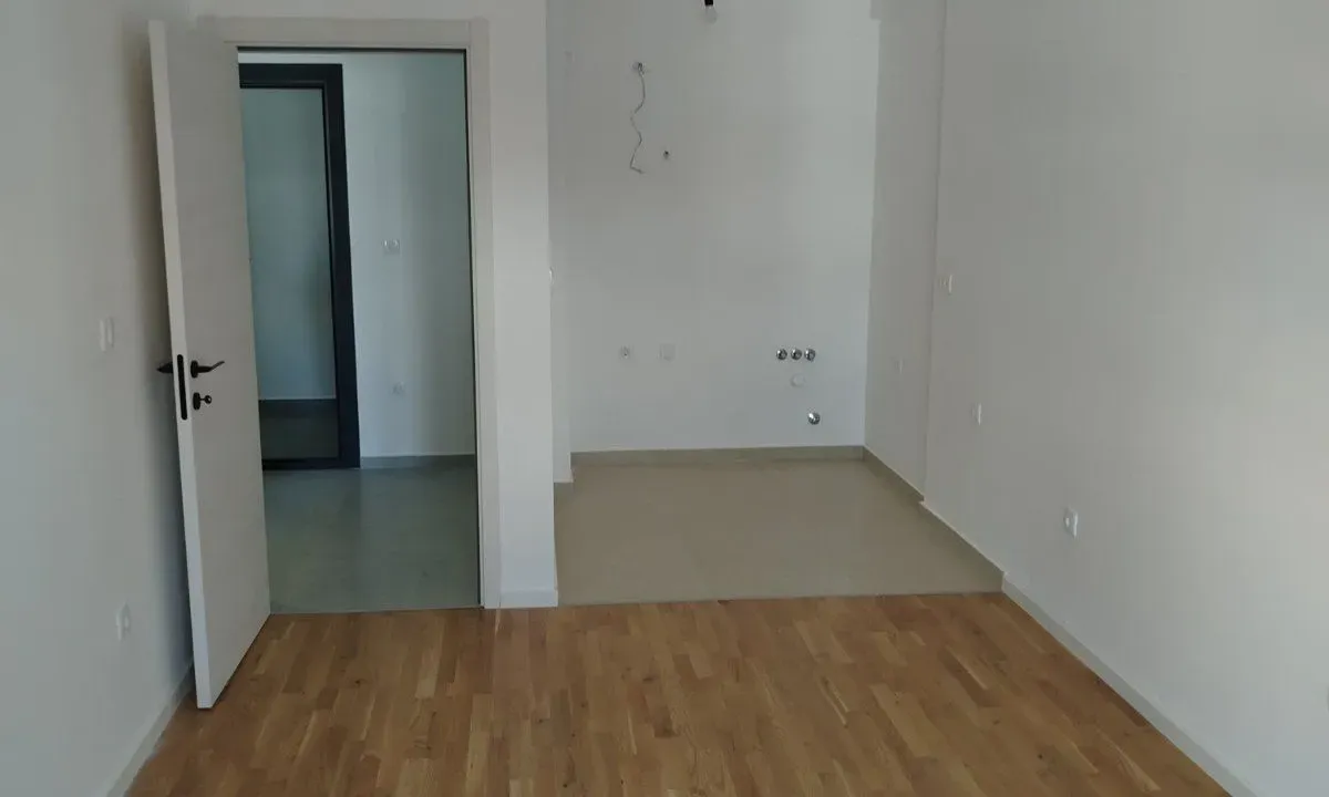 Rent, one bedroom apartment, 43m², Stari Aerodrom, Podgorica