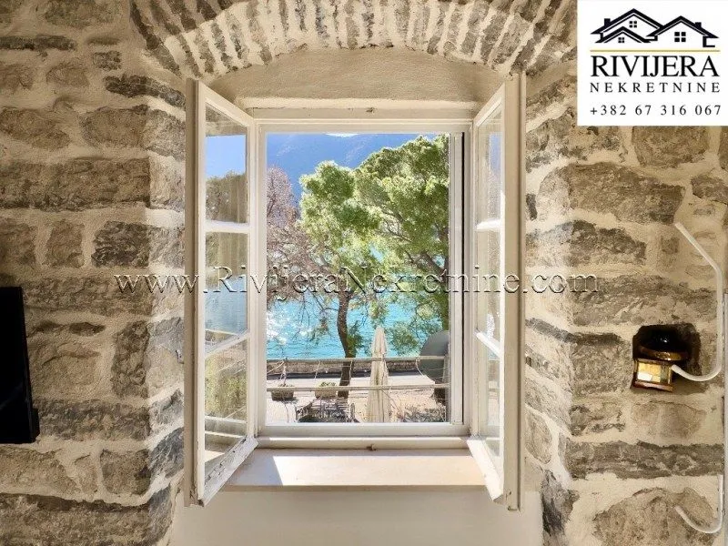 Prodaja, kuća, 211m², Perast, Kotor