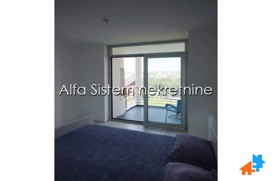 Izdavanje, kuća, 560m², Veliki Mokri Lug, Zvezdara Sve Podlokacije