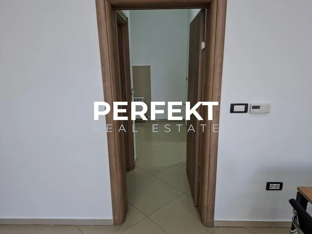 Rent, office space, 67m², Centar, Pančevo