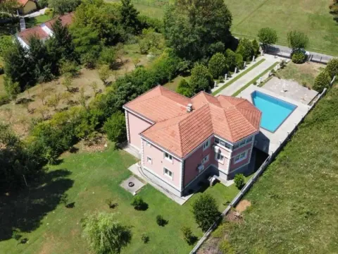 Prodaja, kuća, 350m², Jastreb, Danilovgrad - image 4