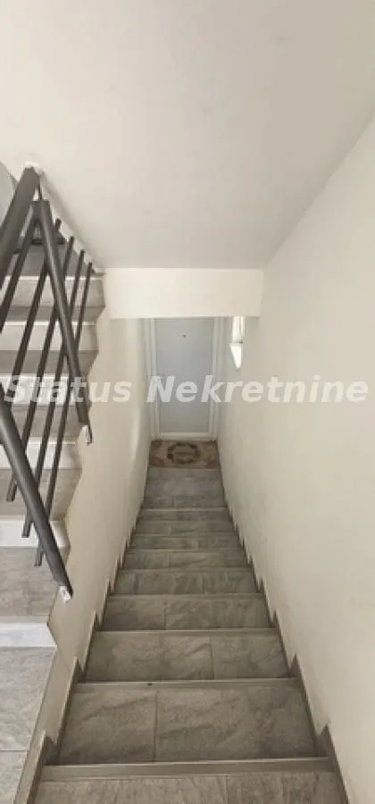 Prodaja, dvosoban stan, 74m², Veternik, Novi Sad Sve Podlokacije